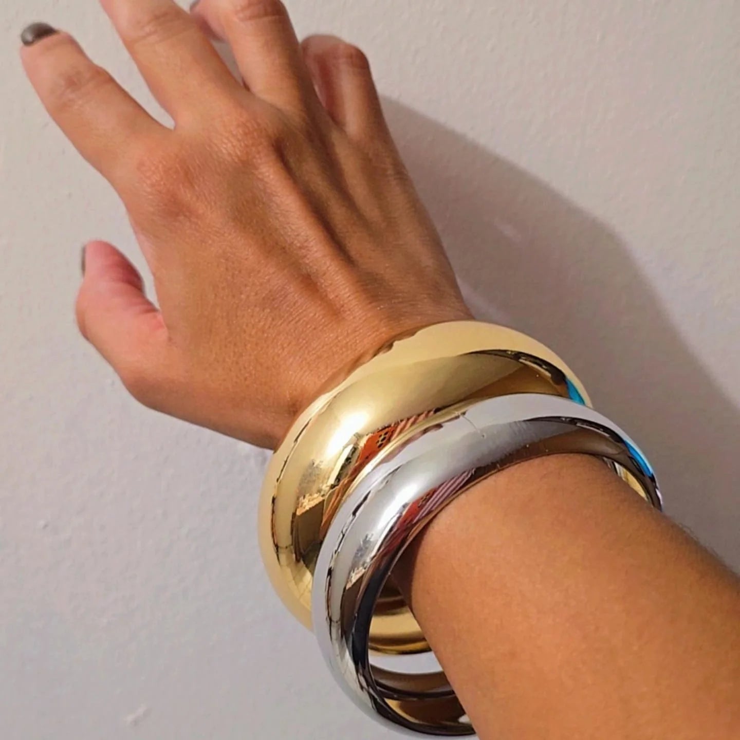 Metal Medium Bangles Bracelets